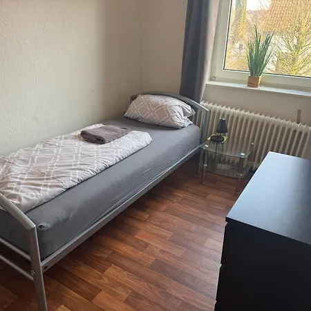 아파트 Ruhige 3-zimmerwohnung Im Norden Bremens Fuer Monteure Und Geschaeftsreisende Pm 35 Og *