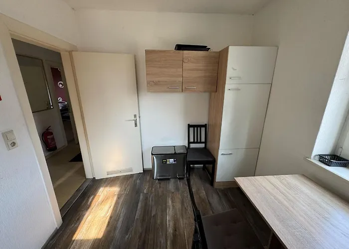 Ruhige 3-zimmerwohnung Im Norden Bremens Fuer Monteure Und Geschaeftsreisende Pm 35 Og