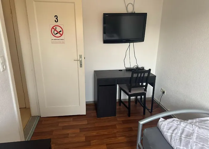 Ruhige 3-zimmerwohnung Im Norden Bremens Fuer Monteure Und Geschaeftsreisende Pm 35 Og Appartement *